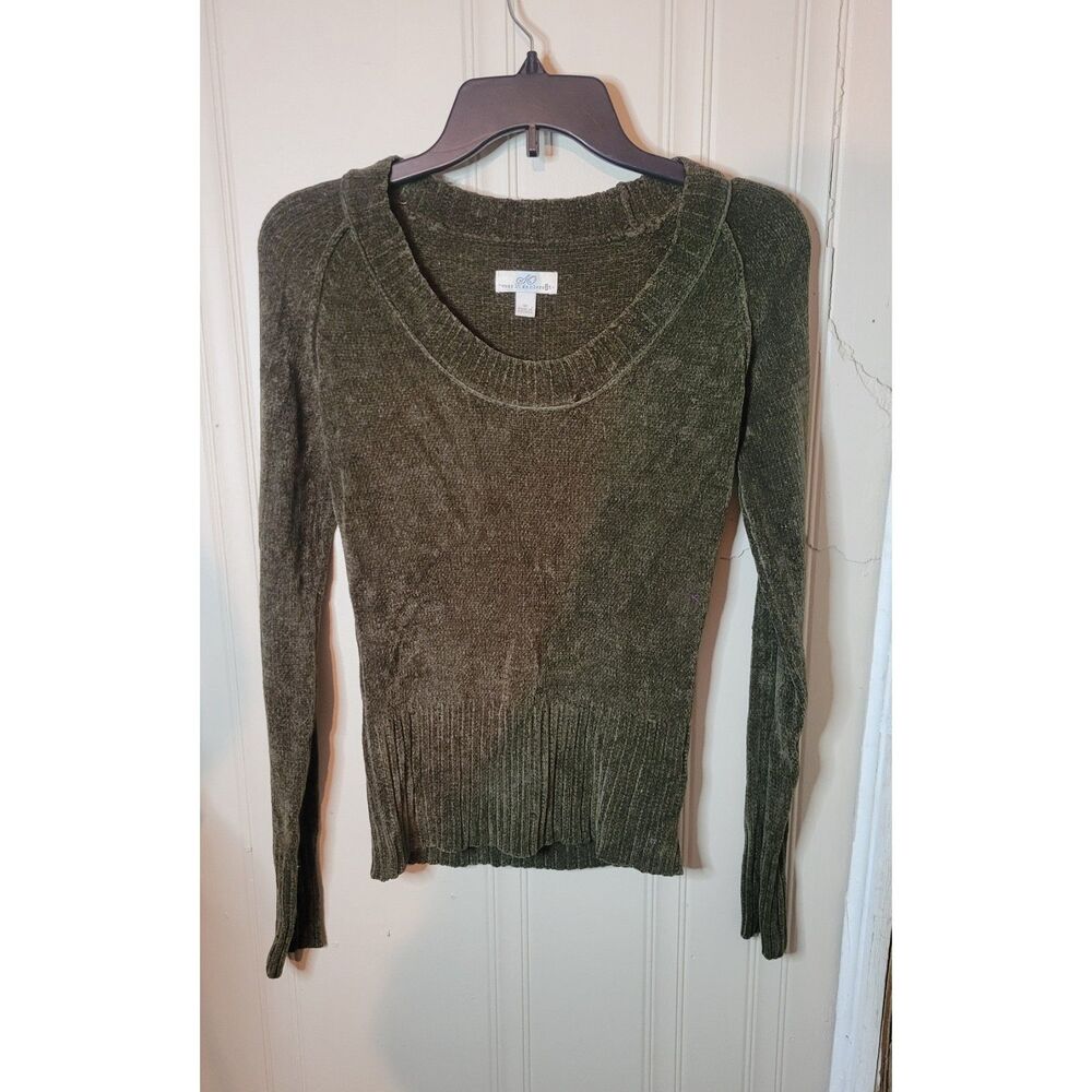 Women's sweater size med (T209)